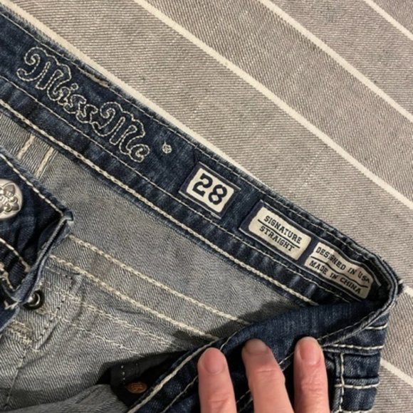 COPY - Miss Me Signature Straight Jeans - Picture 2 of 6